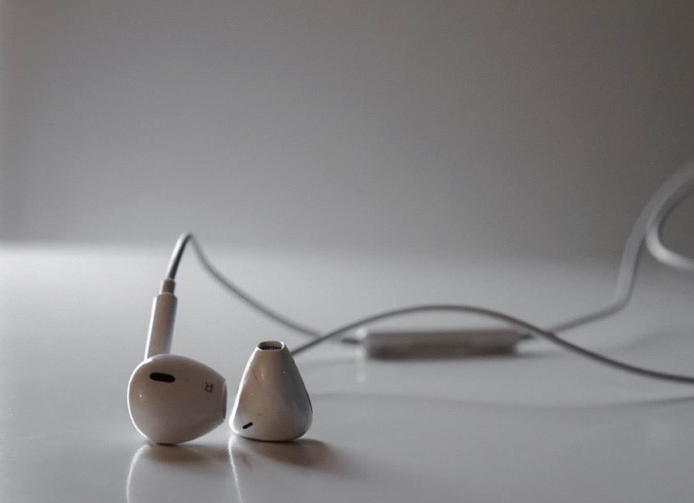 Pulire gli auricolari è più importante di quanto pensi