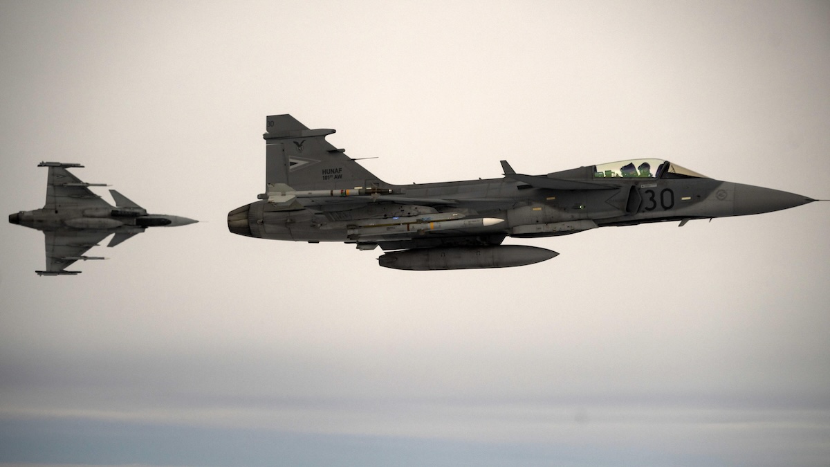 caccia volo spese militari