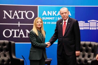 erdogan regalo pistola nato