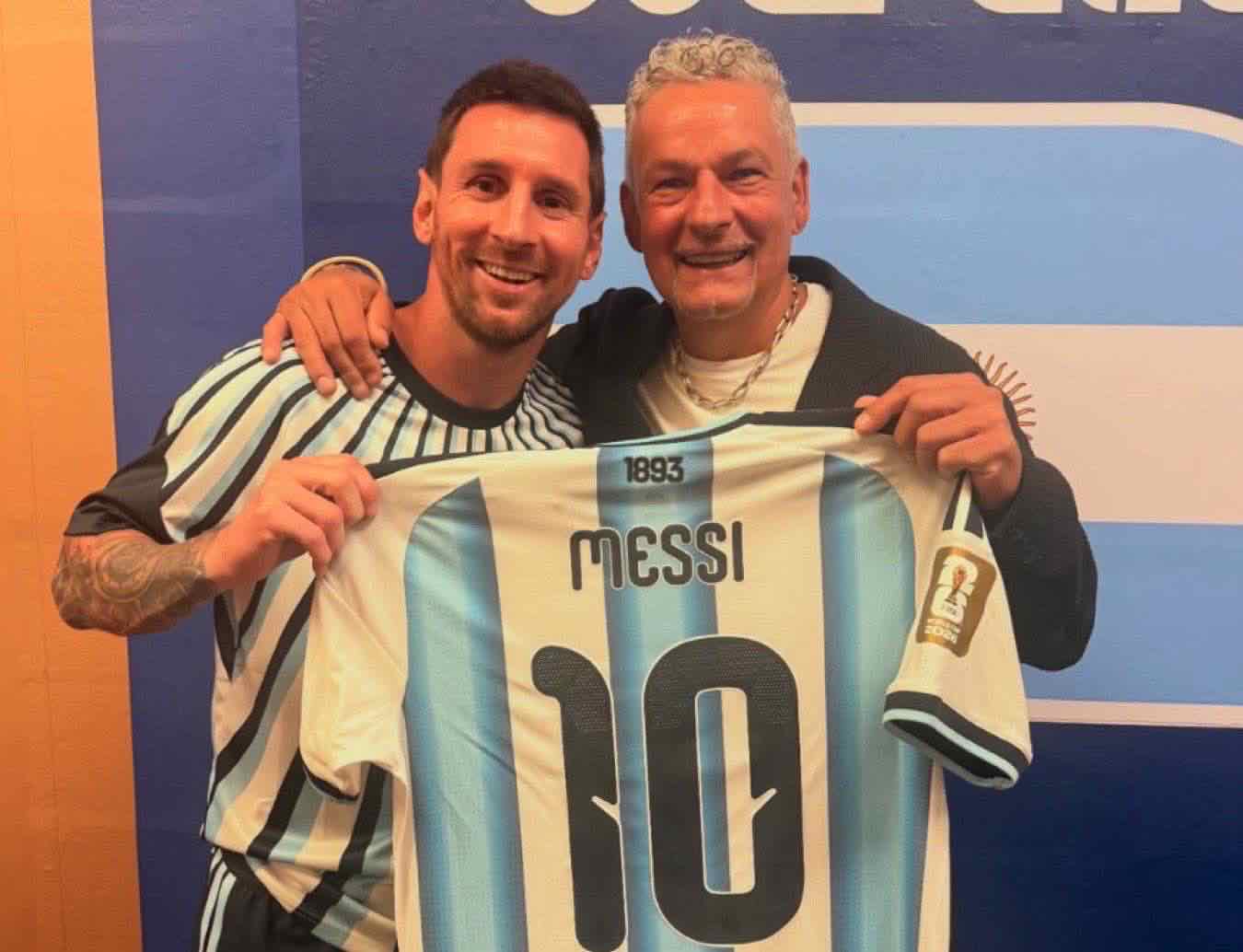 mondiali messi regalo maglia baggio