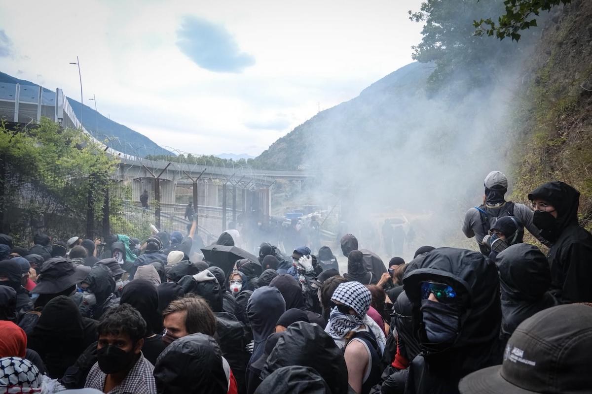 no tav black bloc