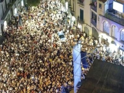 salerno notte bianca uomo coltello