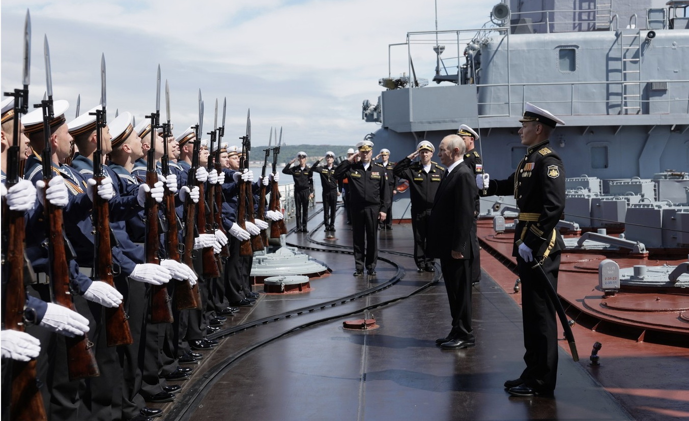 Putin visita isole Curili