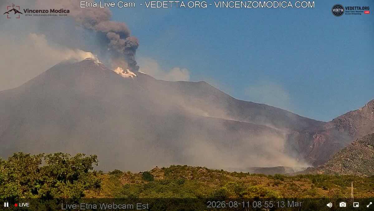 eruzione etna aeroporto catania