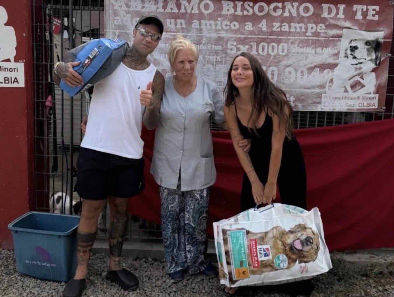 https://static.open.online/wp-content/uploads/2026/08/fedez_canile.jpg