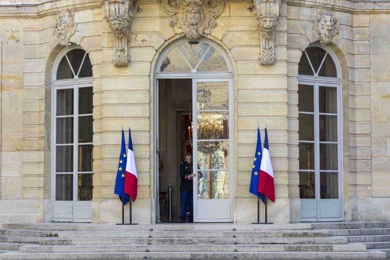 Funzionari francesi si suicidano, inchiesta aperta per rischi psicosociali