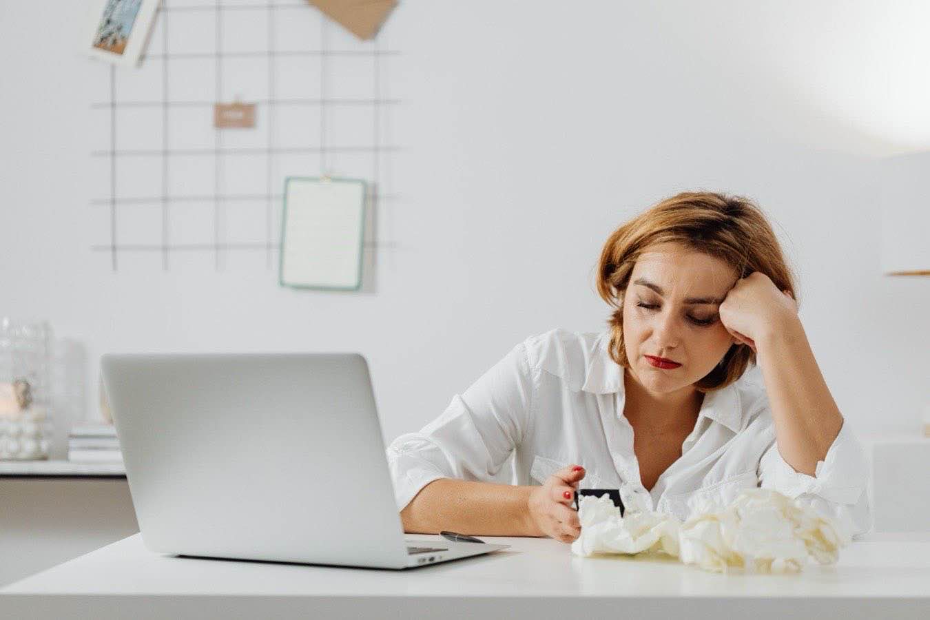 Immagine collegata al feed originale: Lavoro, la nuova tendenza è il “distacco emotivo”: così i dipendenti cercano di ridurre lo stress