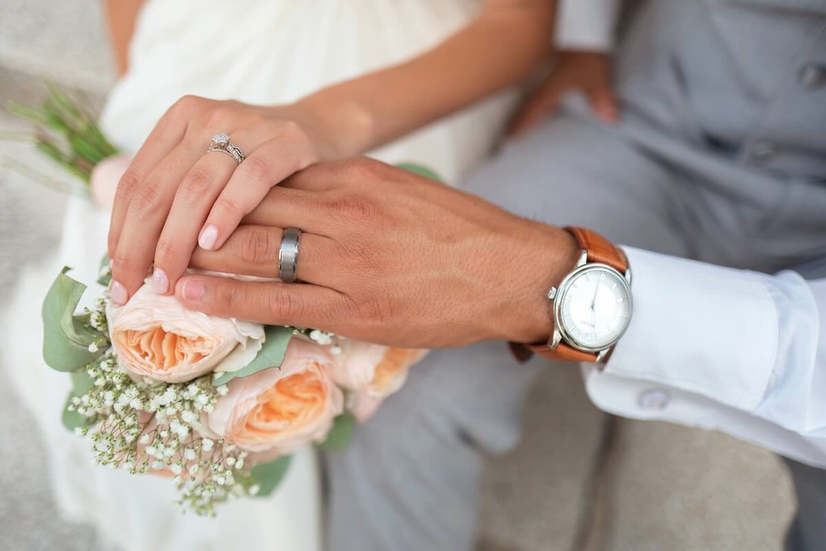 https://static.open.online/wp-content/uploads/2026/08/licenziata-dopo-matrimonio.jpeg