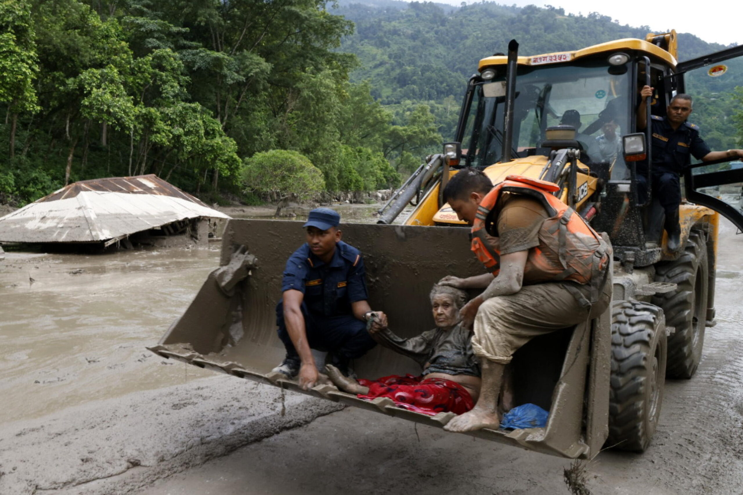 nepal-morti alluvione