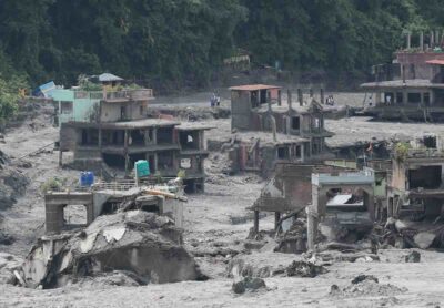 nepal tibet alluvione dispersi