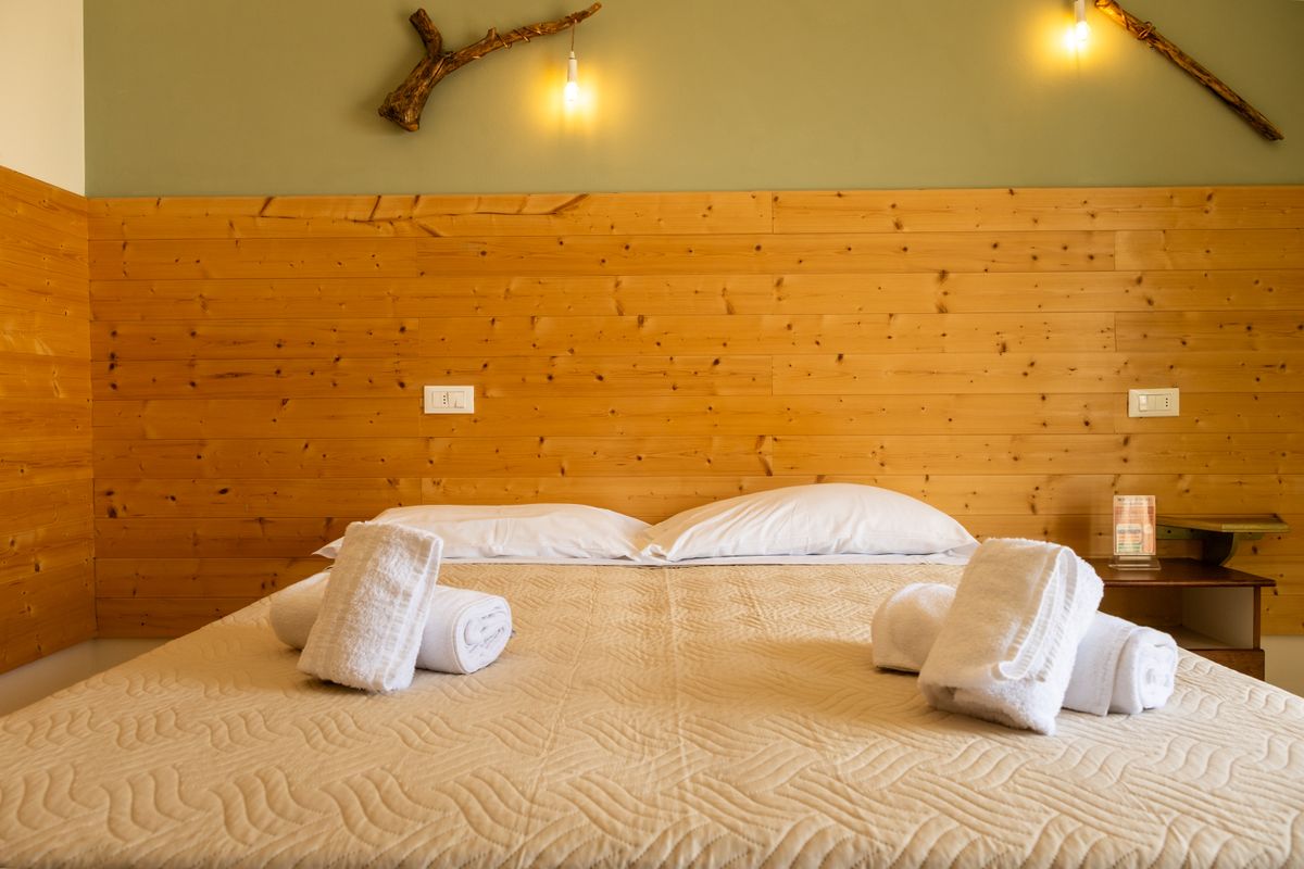 albergo milano marittima truffa booking