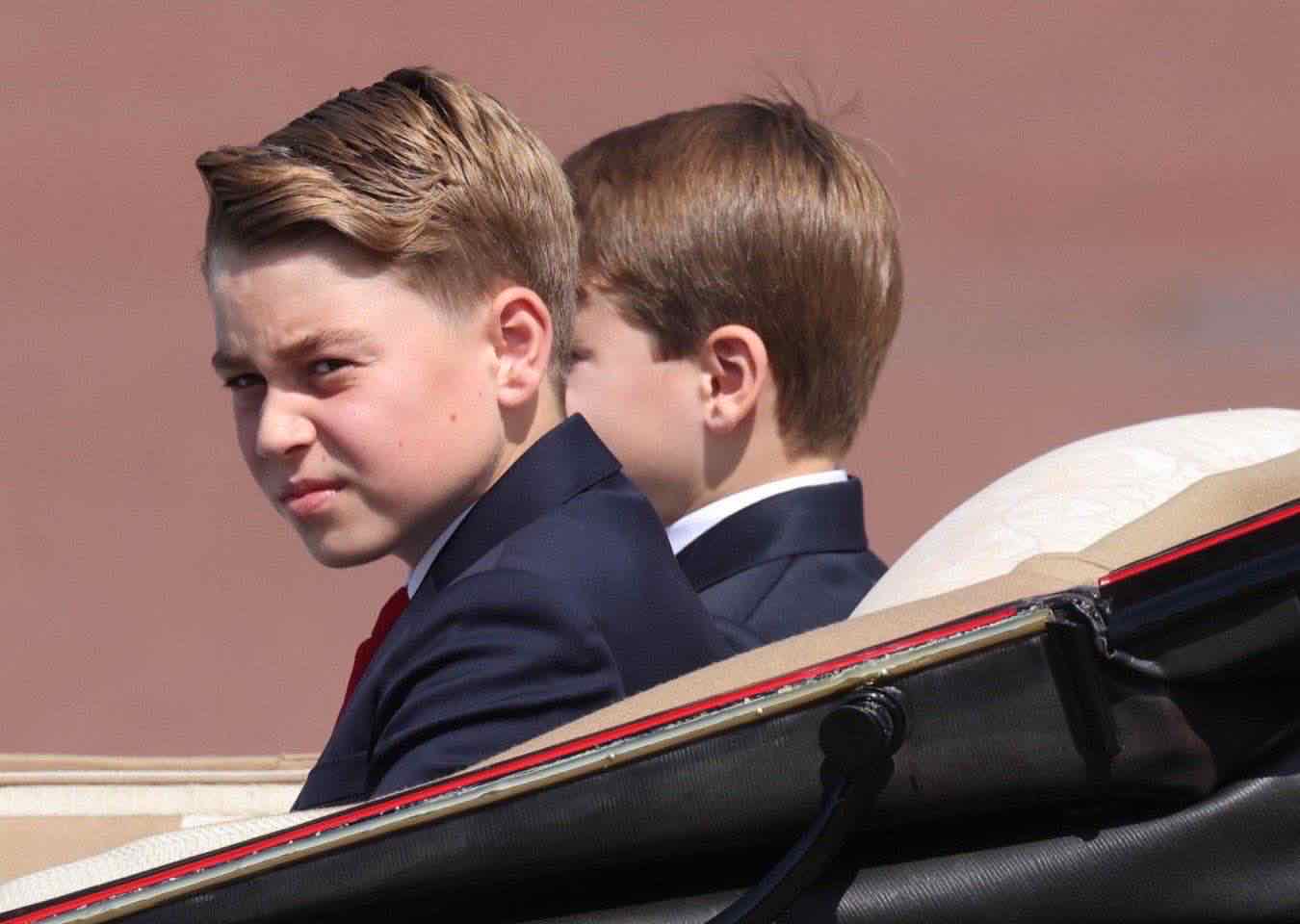 Immagine collegata al feed originale: Principe George compie 13 anni: le nuove regole per la sua sicurezza e il patto con la stampa per proteggere la sua privacy