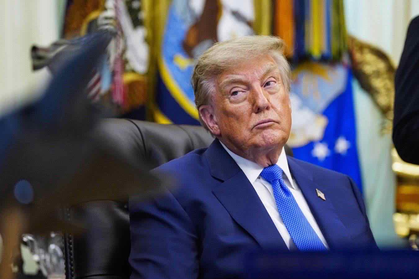 sondaggio trump calo popolarità financial times