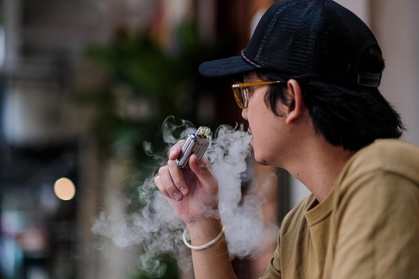 Elezioni in Svezia e dibattito sulla tassa sul tabacco, con focus su snus e prodotti alternativi