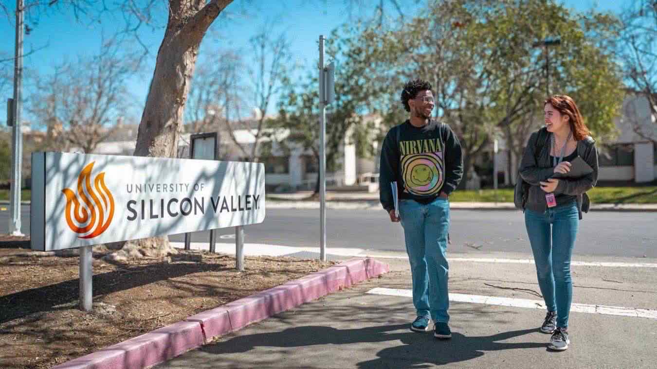 Immagine collegata al feed originale: L’università della Silicon Valley offre fino a 15mila dollari a chi è bravo nei videogiochi (anche in Italia)