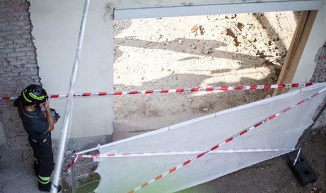 Vigile del fuoco in area delimitata