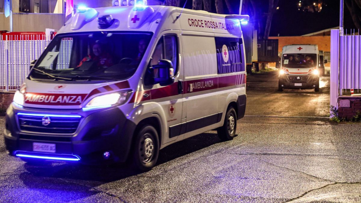 A San Benedetto del Tronto il nipote salva il nonno che sta per soffocare
