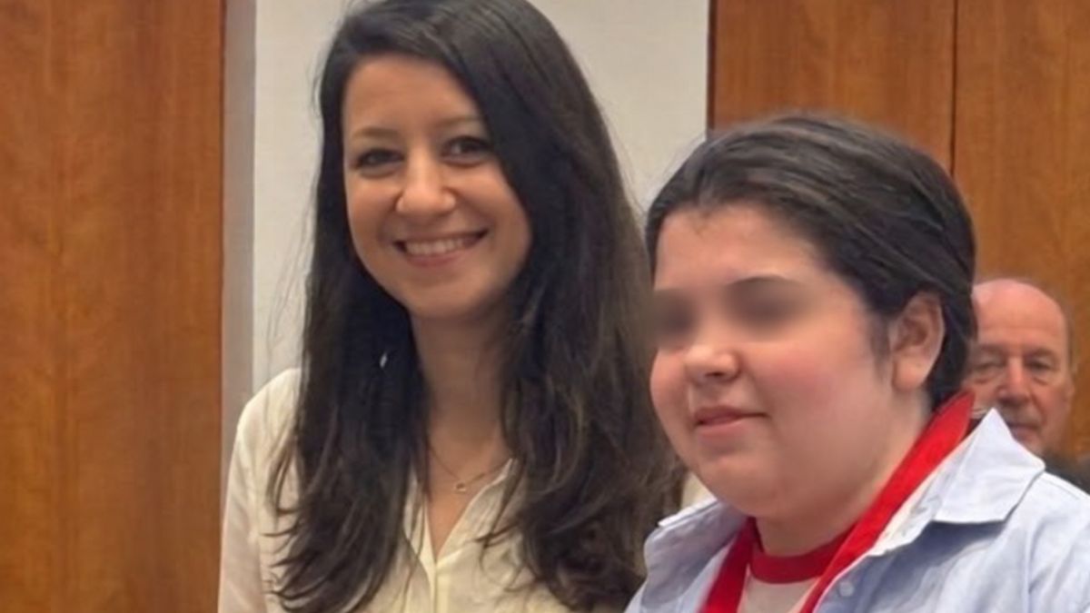 Aurora Striparo, ragazza hikikomori e la sua insegnante di sostegno, Luigia Ambrosino