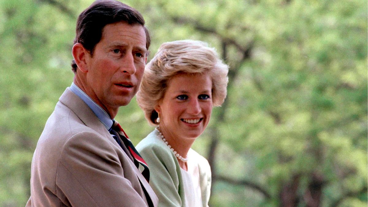 Nel nuovo libro sulla morte di Diana, il fratello Charles Spencer accusa re Carlo