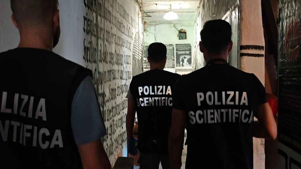 perquisizioni dei ros e della digos in varie città d'italia