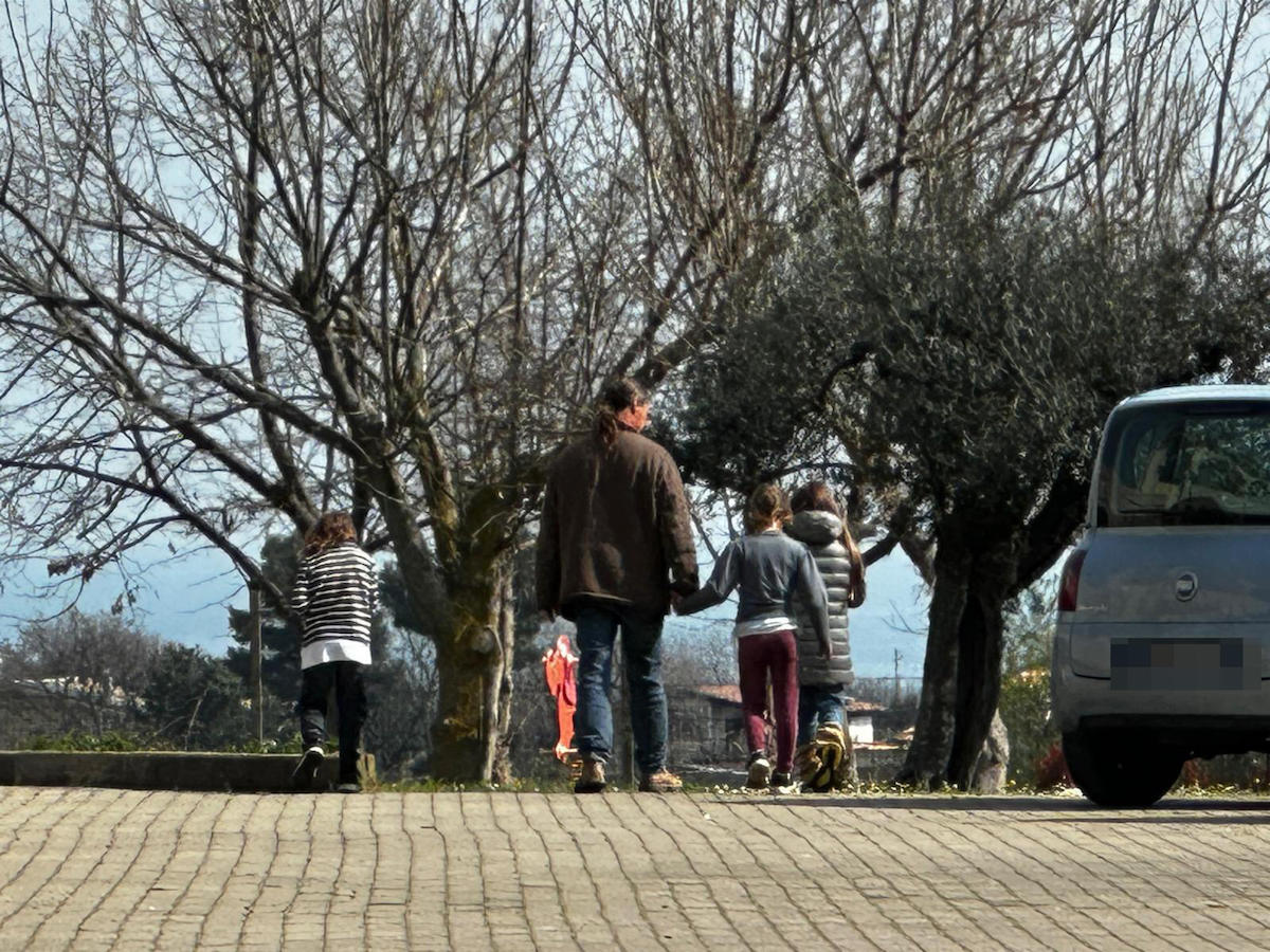 Assistente sociale sostituita, incontro con avvocato per rientro graduale dei figli, immagine di approfondimento