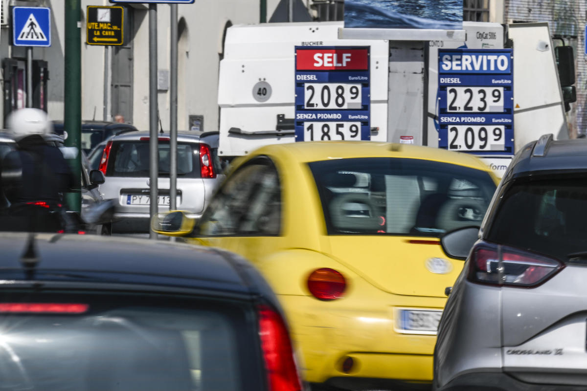 inflazione istat prezzi benzina