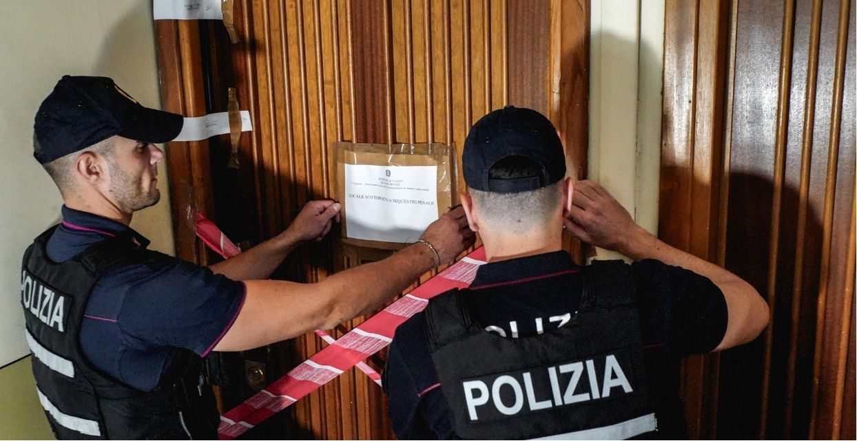 Omicidio a Torino, un uomo è stato fatto a pezzi e nascosto nei sacchi della spazzatura