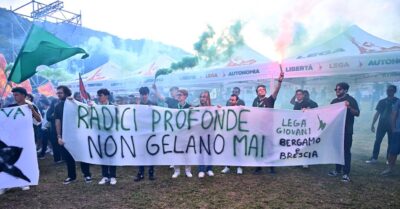 pontida salvini contestazione dimissioni