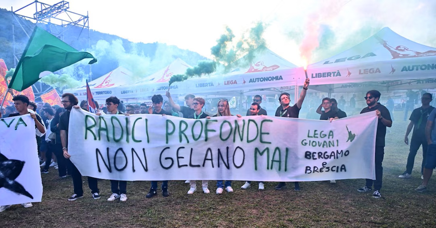 pontida salvini contestazione dimissioni