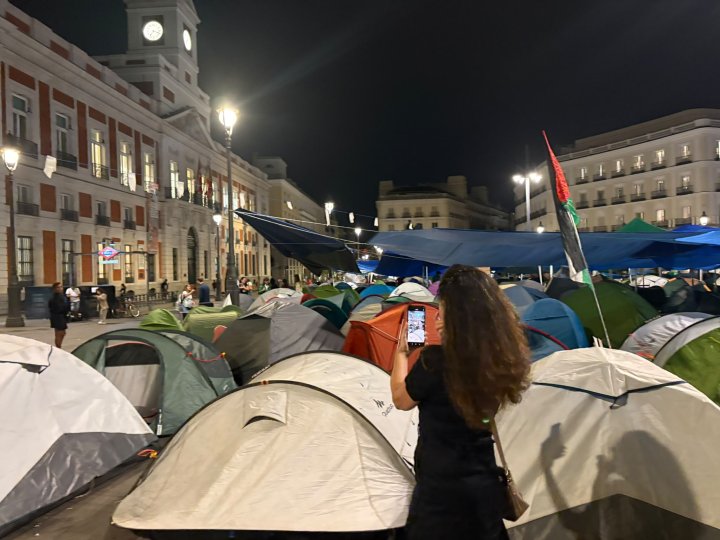 puerta del sol indignados madrid protesta casa
