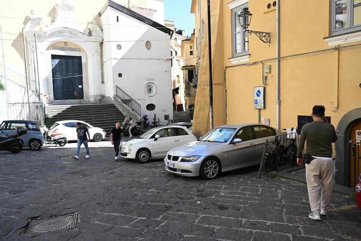 salerno accoltellamento