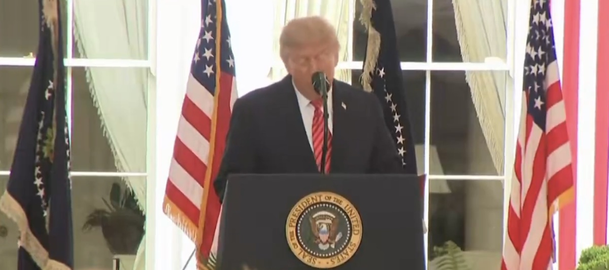 trump melania assente