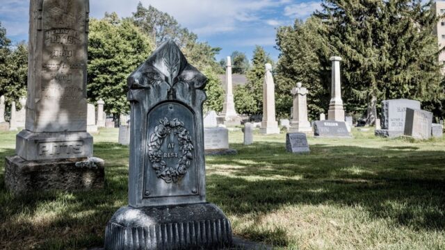 Lapidi cimitero