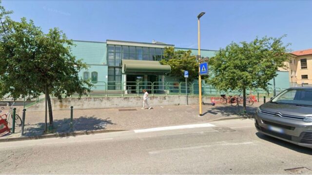Mestre, Piscina comunale in via Circonvallazione