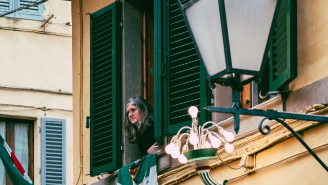 suocera stalking diffamazione