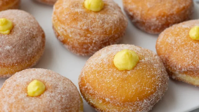 bombolone alla crema omicidio