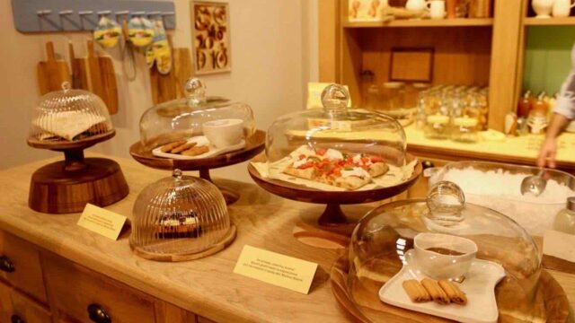 La colazione si trasforma: secondo AstraRicerche, oltre 6 italiani su 10 consumano prodotti da colazione anche nel corso del pomeriggio o della sera