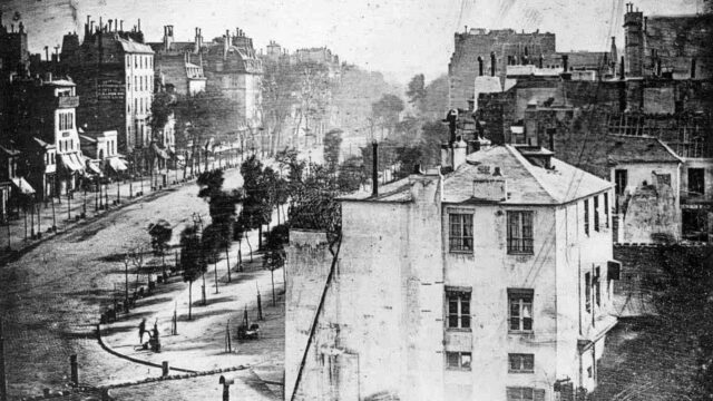 Lo scatto di Louis Daguerre, il primo in cui compaiono esseri umani