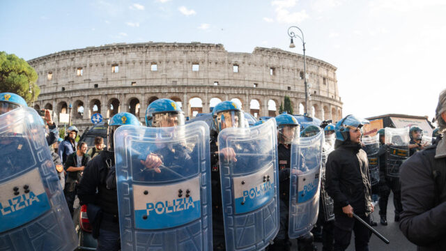 hacker russi movimento 17 ottobre