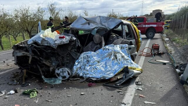 incidente naro 4 morti
