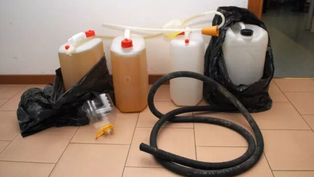 venti persone hanno ingerito carburante a Napoli