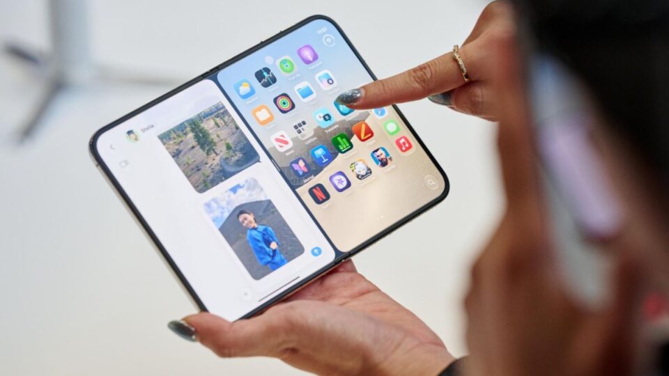 Gli utenti raccontano i problemi dopo l'acquisto del nuovo Iphone Duo