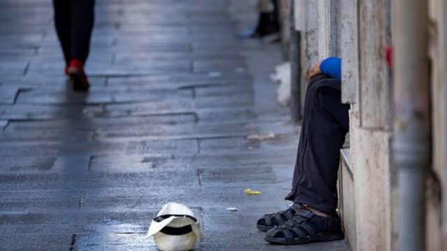 italia povertà