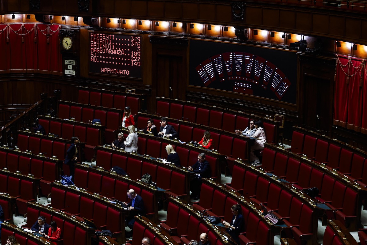 https://static.open.online/wp-content/uploads/2026/10/legge-elettorale-camera.jpeg