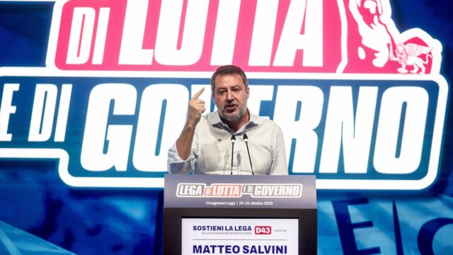 matteo salvini parla al congresso della lega