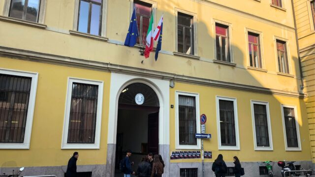 occupato liceo tito livio milano