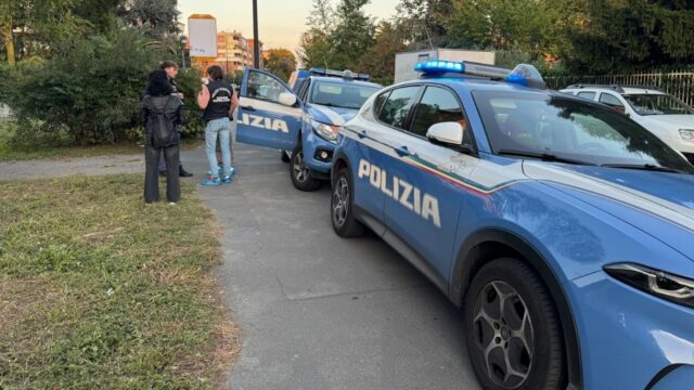 Polizia a Milano per una denuncia di estorsione