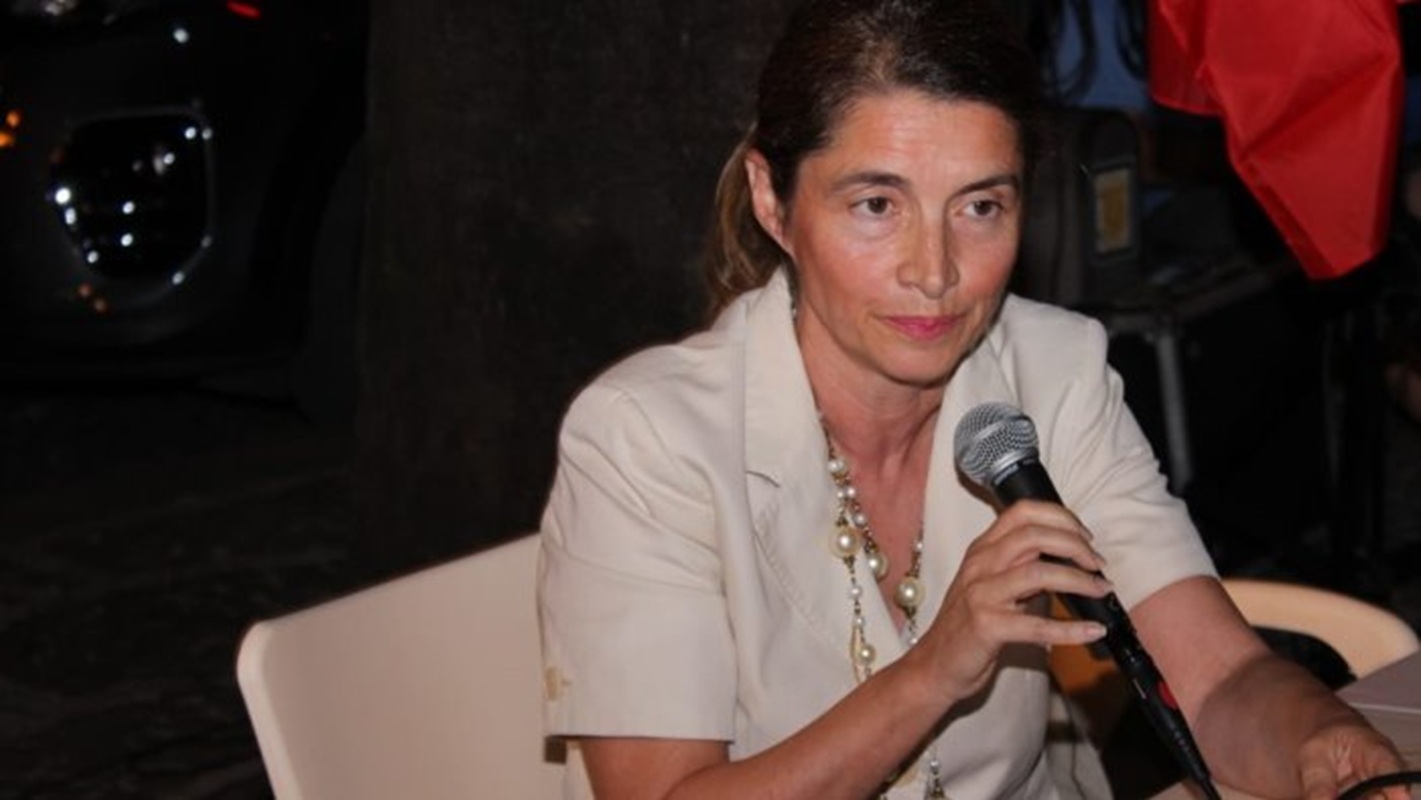 https://static.open.online/wp-content/uploads/2026/10/senatrice-giulia-cosenza-nullatenente.jpg