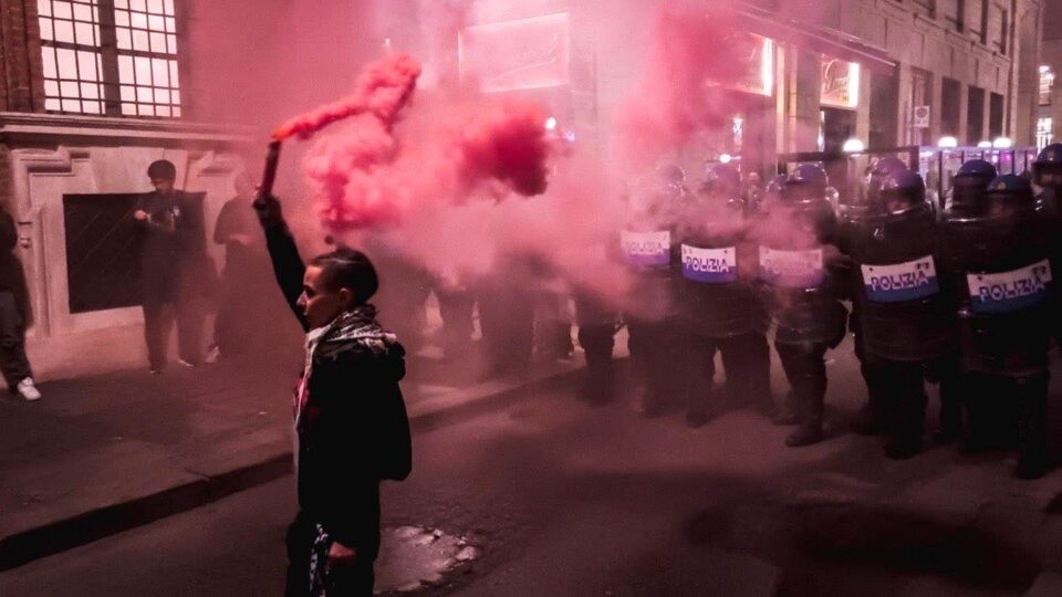 SCIOPERO GENERALE Sciopero a Torino, migliaia di persone di nuovo in piazza