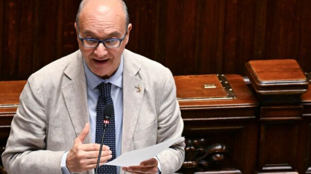 ministro dell'istruzione e del merito mim giuseppe valditara melodramma programma licei